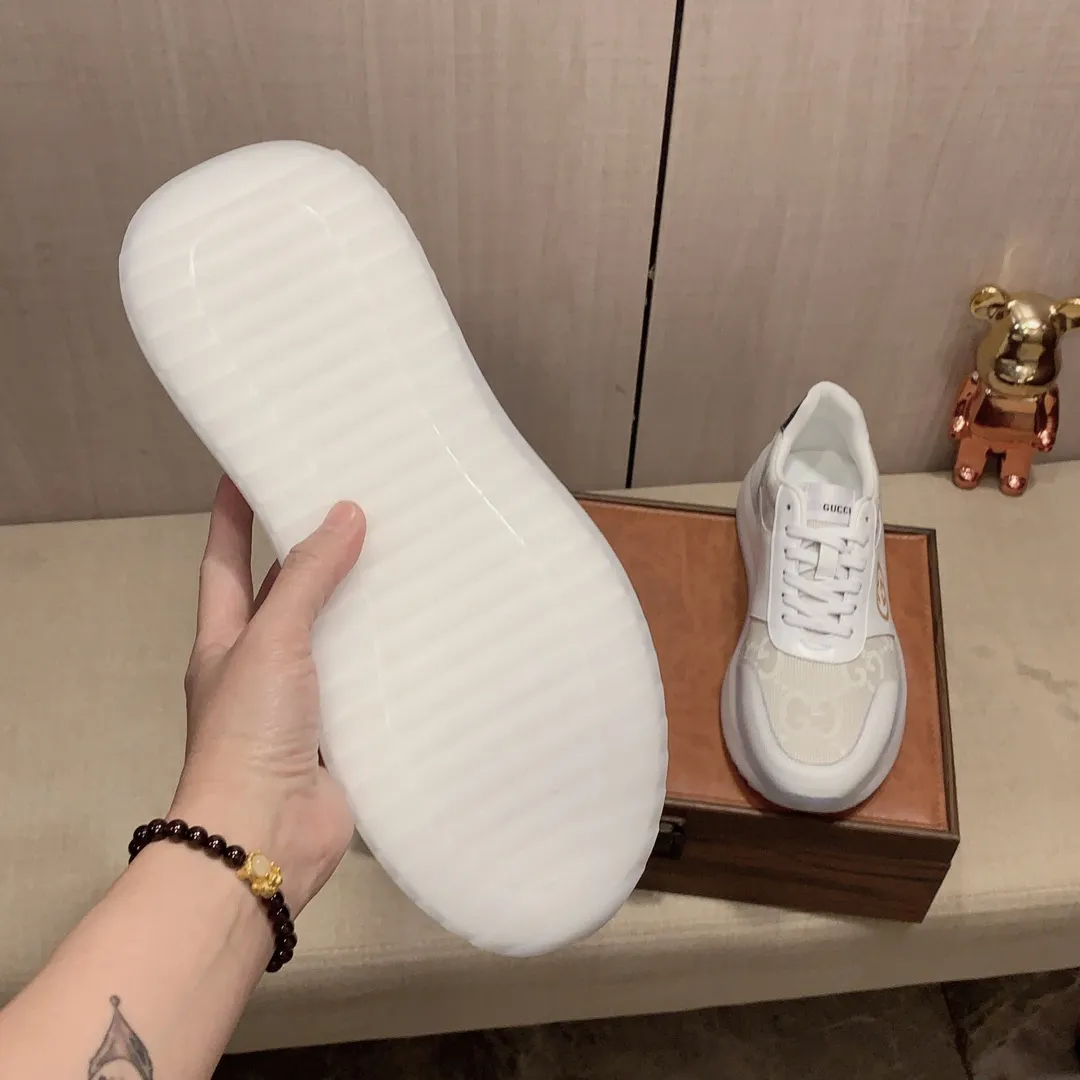 Men's men's shoes💰460💰💰🎩🎩[Lightning][Lightning] "Gucci*" The latest and most popular casual sports shoes, top brand [seduce] luxury~purchase, top~quality. [Strong] The upper is made of imported breathable cowhide with material ➕ breathable sheepskin feet (•) and fine workmanship. The original stylish and stylish soft rubber wear-resistant and non-slip outsole is light and comfortable on the feet. The real thing looks better when taken in real life. 413: code: 38-44, can be customized 45